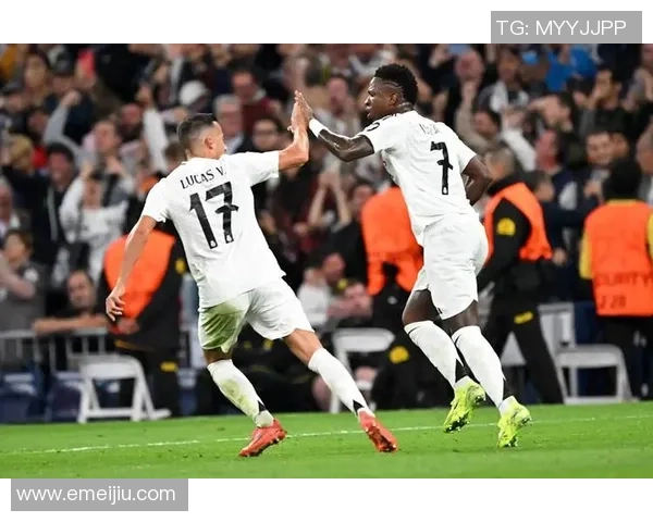 英超激战：皇马狂胜多特蒙德五球大捷引发全场热潮集锦回顾