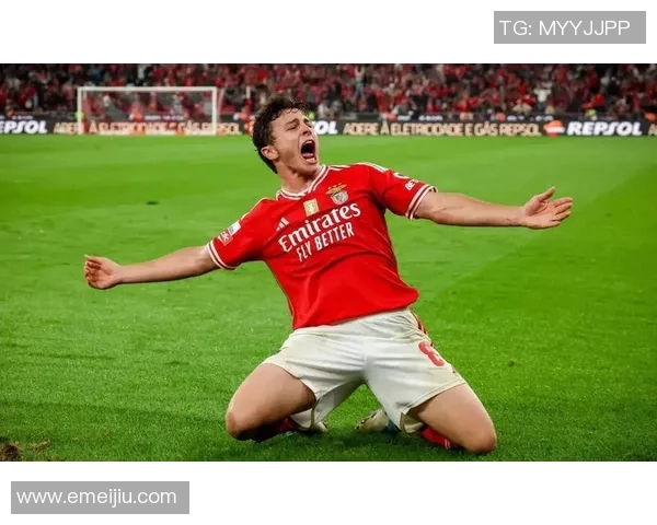 足总杯精彩对决本菲卡逆转里昂红牌争议引发全场热议