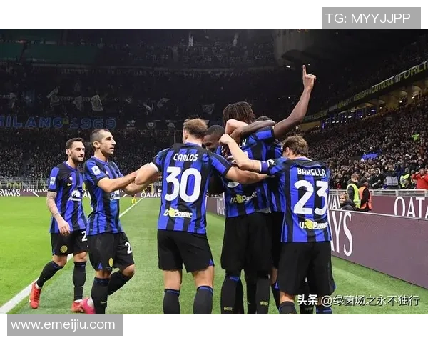 欧冠激战：那不勒斯逆转国米神扑时刻点燃全场激情