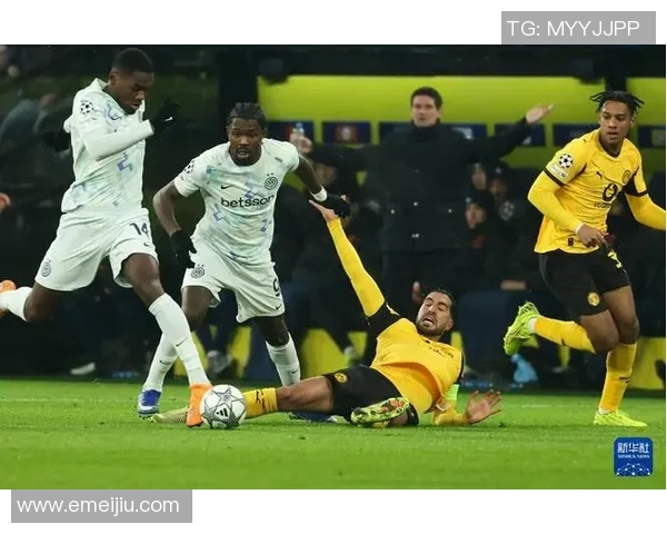 意甲历史冷门多特蒙德5-0横扫那不勒斯引发全场震惊