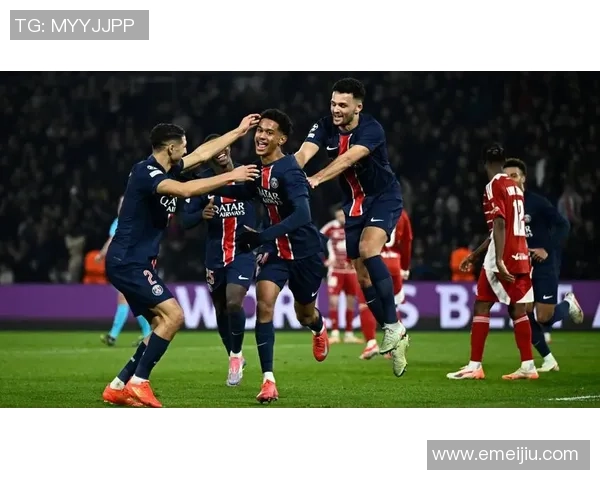 英超激战巴黎圣日耳曼险胜热刺帽子戏法点燃全场激情